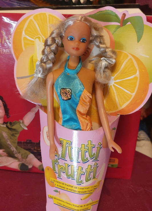 Υπέροχη κούκλα Steffi Love στην αρχική της συσκευασία!