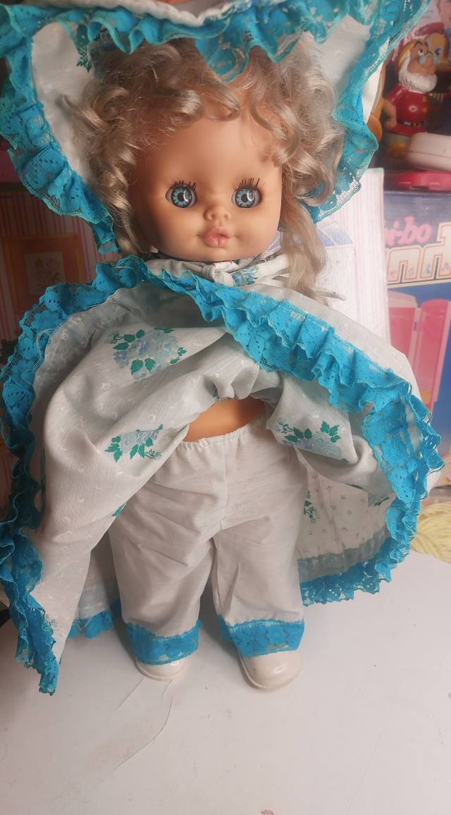 Συλλεκτική κούκλα El Greco δεκαετίας '80 – 43εκ – Μηχανική (περπατάει)