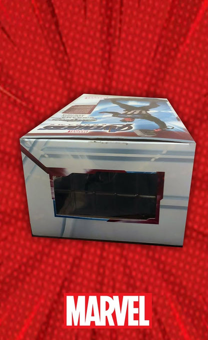 Φιγούρα Marvel Gallery Avengers Endgame με τον Captain America να Ανασηκώνει το σφυρί του Thor.