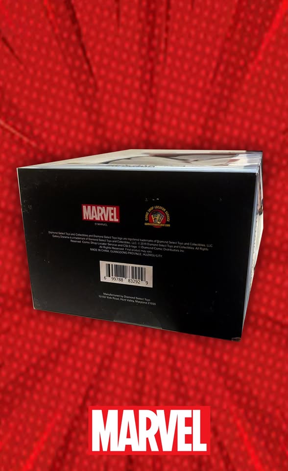 Φιγούρα Marvel Gallery Avengers Endgame με τον Captain America να Ανασηκώνει το σφυρί του Thor.