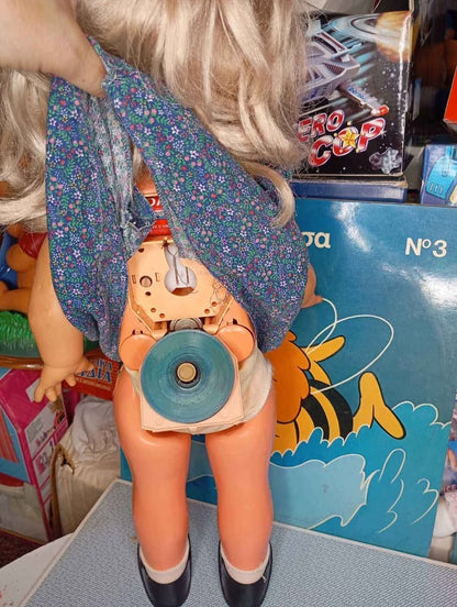 Συλλεκτική Ομιλούσα Κούκλα GABAR Michela Martini – 1970s 📀 Με δισκάκι ήχου – Μιλάει Ελληνικά!