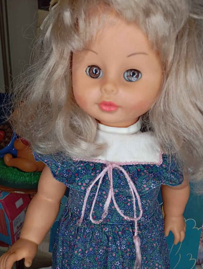 Συλλεκτική Ομιλούσα Κούκλα GABAR Michela Martini – 1970s 📀 Με δισκάκι ήχου – Μιλάει Ελληνικά!