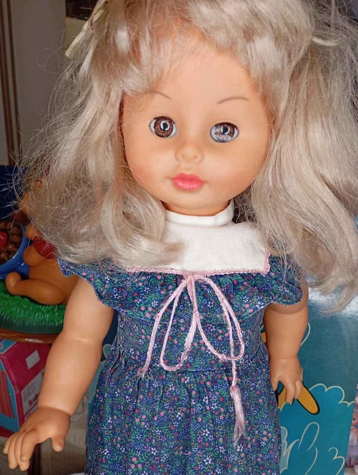 Συλλεκτική Ομιλούσα Κούκλα GABAR Michela Martini – 1970s 📀 Με δισκάκι ήχου – Μιλάει Ελληνικά!