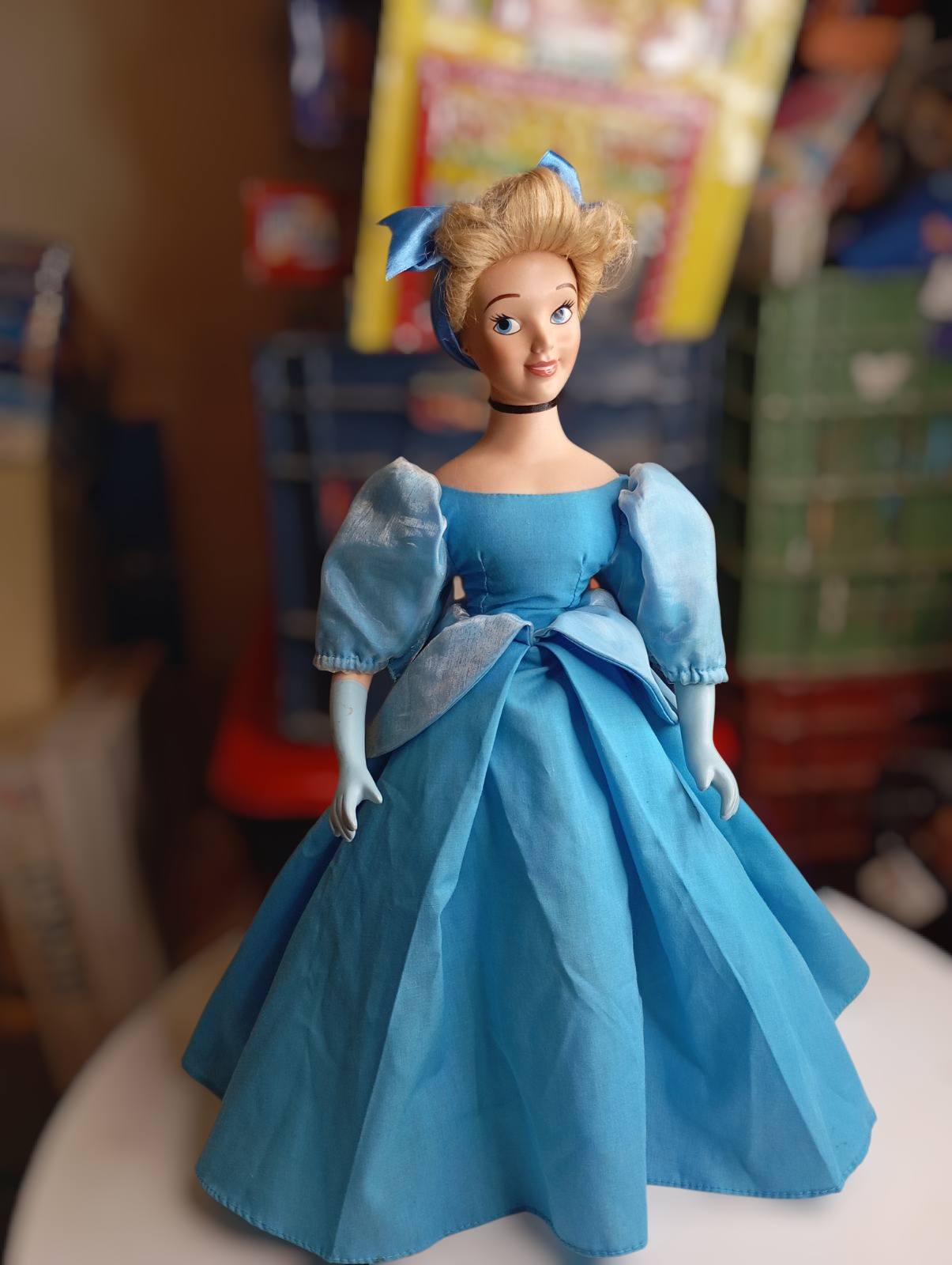 Πορσελάνινη Συλλεκτική Κούκλα Disney – Σταχτοπούτα 40cm (16") – Αριθμημένη ✨