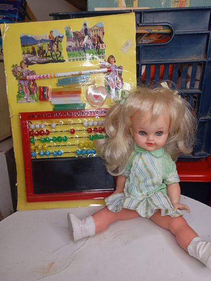 "Η Ζακελίν και το σχολικό της σετ" του Κεχαγιά