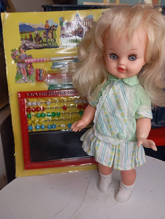 "Η Ζακελίν και το σχολικό της σετ" του Κεχαγιά